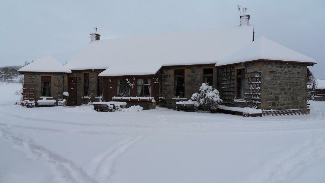 Meadowside Cottages Balavil Eksteriør bilde